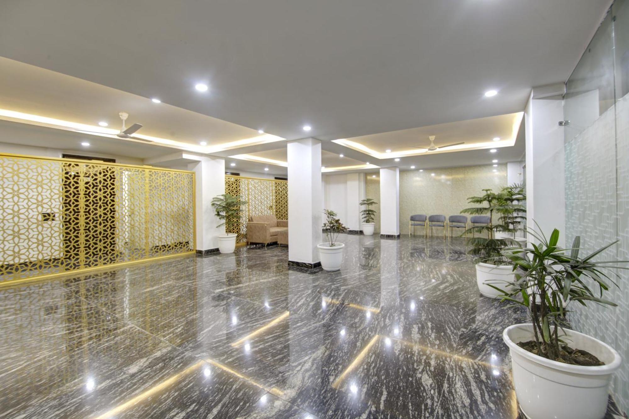 Limewood Stay - Millennium Huda City Center Gurgaon Extérieur photo