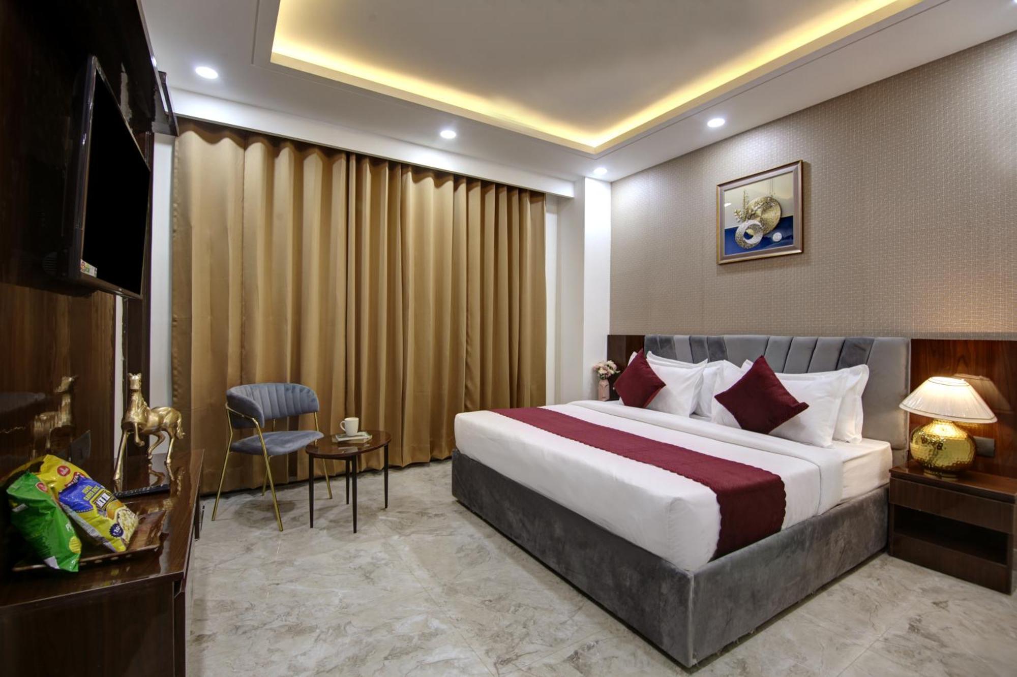Limewood Stay - Millennium Huda City Center Gurgaon Extérieur photo